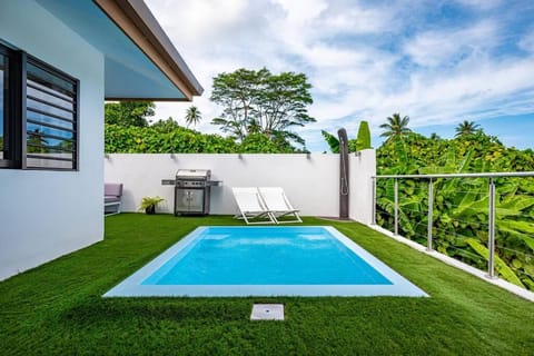 Patio, Pool view, Swimming pool