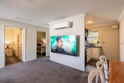 549 Luxury Apartments Hotel in Hervey Bay