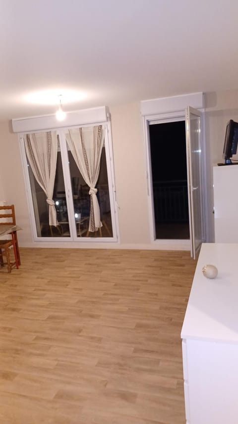 Apparemment meublé au centre-ville Apartment in Clermont-Ferrand