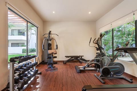 New Condoph Wifi 300mb 6 Pools Office Gym House in Playa del Carmen