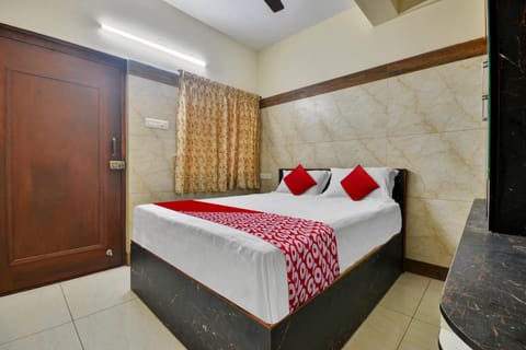 OYO Flagship GD Residency Hotel in Coimbatore