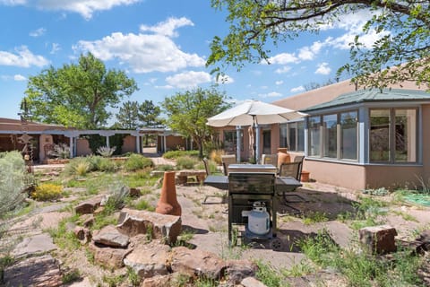 Luxury Retreat Cerro Gordo Home House in Santa Fe