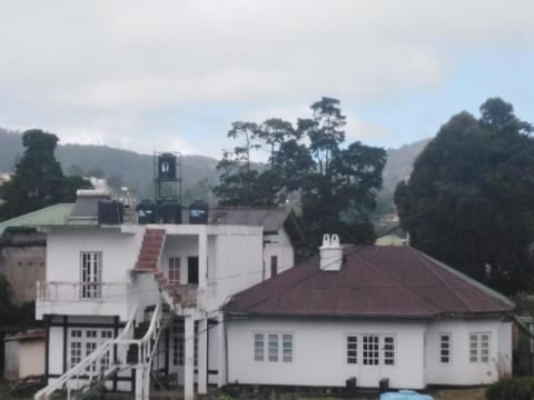 Property building, Natural landscape, Landmark view, Mountain view