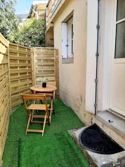 Patio, Balcony/Terrace