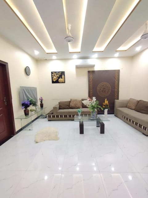 Dream home 2 & 4 bedroom Family house House in Karachi