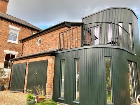 The Old Stables, The River Severn, Shrewsbury Apartment in Shrewsbury