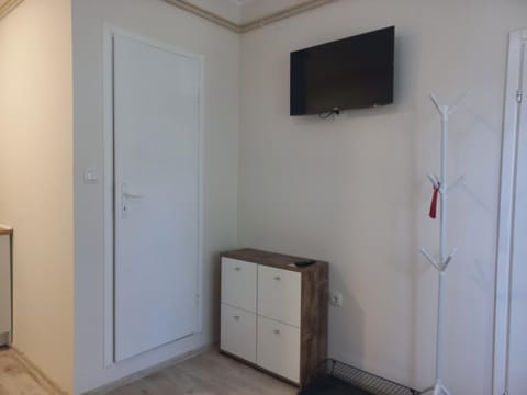 TV and multimedia, wardrobe