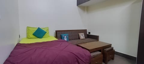 Yash's Congenial stays - Couple Friendly Apartment in Lucknow