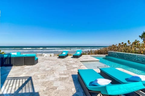 Oceanfront Pool House 7 Bedrooms 7 Bath 2 Kitchens House in Wilbur-By-The-Sea