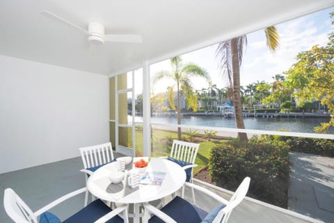 Snug Harbour View Condo #3 House in Grand Cayman