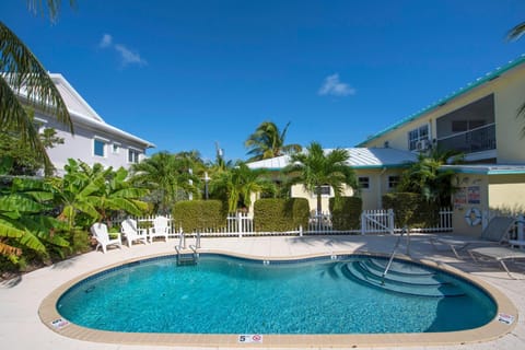 Snug Harbour View Condo #1 House in Grand Cayman