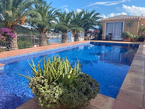 Pool view, Swimming pool