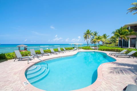 Beach, Pool view, Sea view, Swimming pool, sunbed