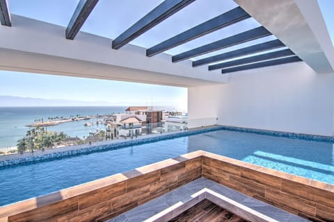 Cruz del Mar - Panoramic Rooftop Pool Views Near Marina Apartamento in La Cruz de Huanacaxtle