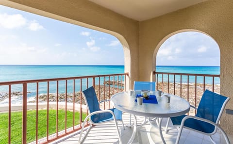 Patio, Day, Natural landscape, View (from property/room), Balcony/Terrace, Living room, Seating area, Dining area, Beach, Lake view, Sea view