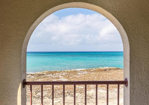 Nearby landmark, Day, Natural landscape, View (from property/room), Balcony/Terrace, Beach, Sea view