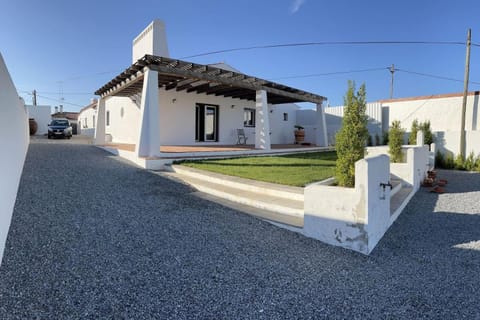 Casa das Chaminés House in Évora District, Portugal