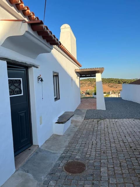 Casa das Chaminés House in Évora District, Portugal