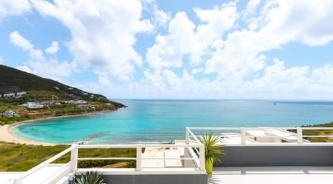 Blue Sanctuary Villa in Sint Maarten