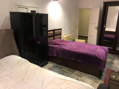 Female Room only with a nile view roof Location de vacances in Cairo