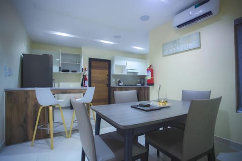Picturesque 3-bedroom Apartment in Yaba Condo in Lagos