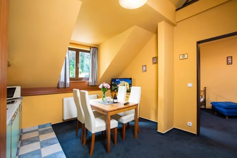 Yellow Ski Apartments Condominio in Lower Silesian Voivodeship