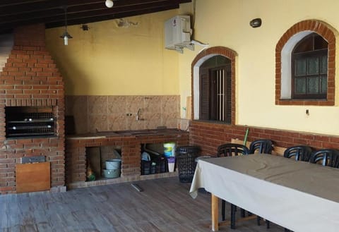 BBQ facilities, Dining area