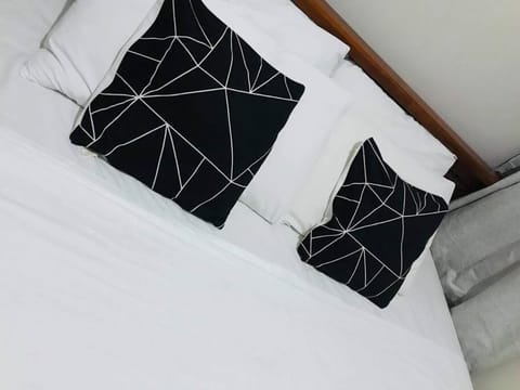 Two Bedrooms with free wifi, netflix,youtube Condominio in Marikina