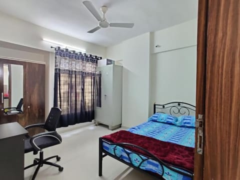 2Bhk home in Wakad, in the Heart of City, peaceful Condo in Pune