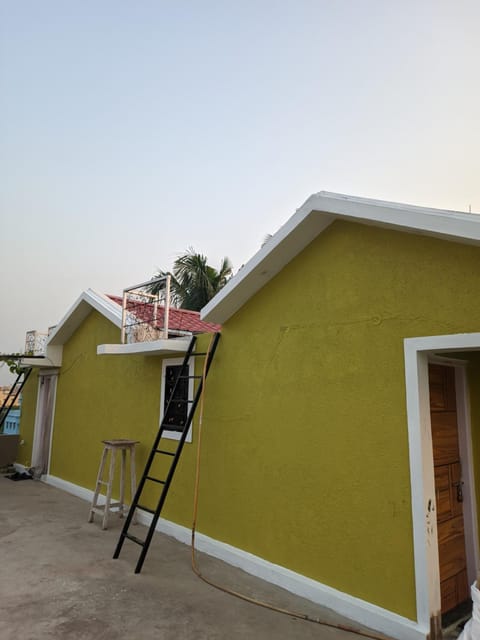 Budget-Friendly Luxury Air-Conditioned Deluxe Suite at Pravuprasad Homestay Alquiler vacacional in Bhubaneswar