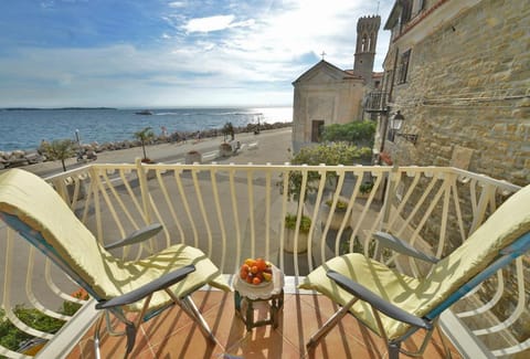 Nearby landmark, Neighbourhood, Summer, Balcony/Terrace, Decorative detail, Beach, On site, Sea view, Street view, Sunset