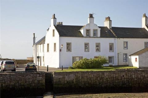 Merchants House- stunning seaview period home House in Anstruther