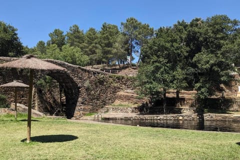 Nearby landmark, Day, Natural landscape