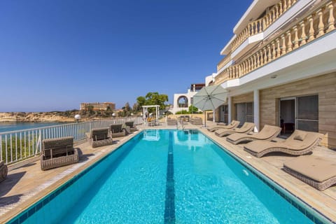 Katina Beach Villa Villa in Peyia