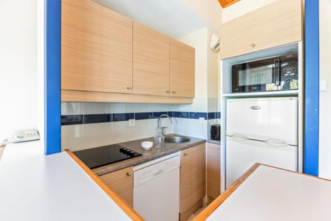 Bathroom, oven, kitchen