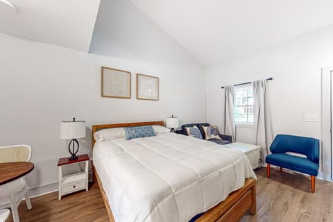 Town of Rehoboth Beach - 99 Sussex St Unit #2 Apartahotel in Rehoboth Beach