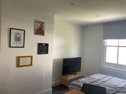 Studio 5 mins from the beach Apartment in Hove