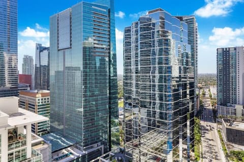 *Luxury Brickell High Rise Condo City/Ocean Views* Apartment in Brickell