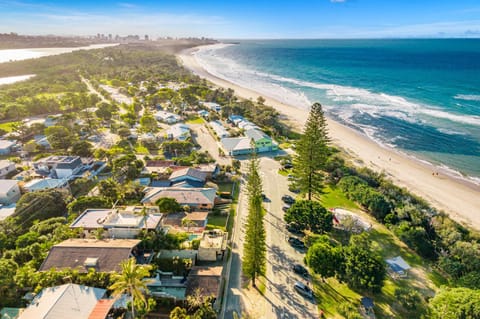 Property building, Bird's eye view, Beach, Sea view