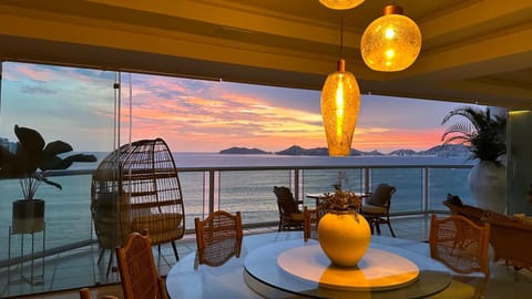 Balcony/Terrace, Dining area, Sea view