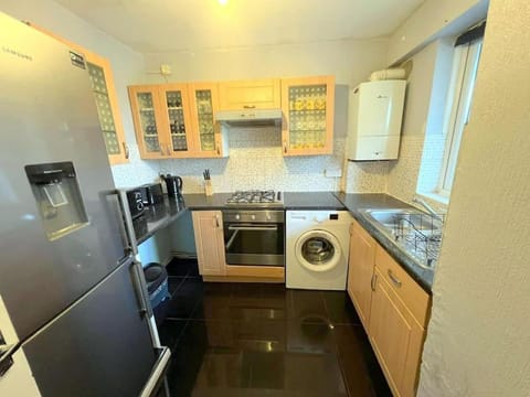 Kitchen or kitchenette, minibar, pet friendly, stove, toaster, washing machine