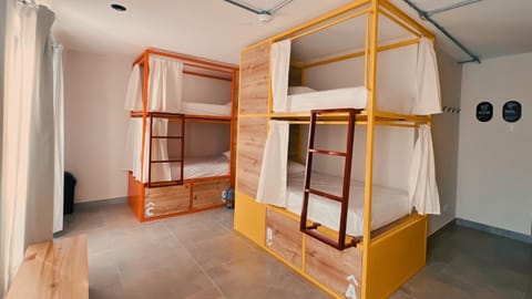 Bed, Bedroom, bunk bed