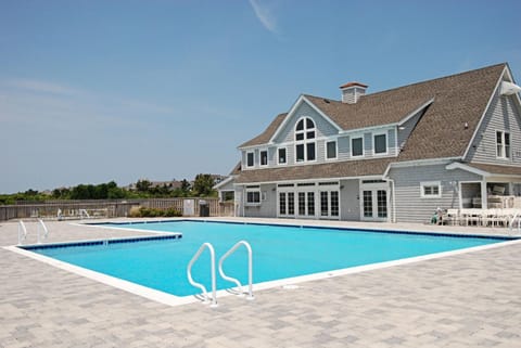 2437 - Sandpiper Station by Resort Realty Maison in Sanderling