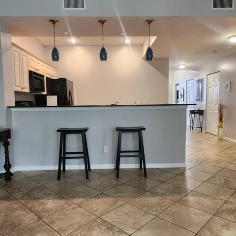 1 bedroom (2 Beds), 1 Bath with Kitchen at IMG Condominio in Longboat Key