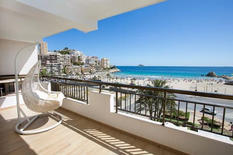 Day, Natural landscape, View (from property/room), Balcony/Terrace, Beach, City view, Sea view