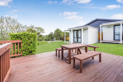 The Shed - Raglan Holiday Home House in Raglan