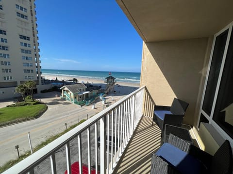 Patio, View (from property/room), Balcony/Terrace, Beach, Sea view