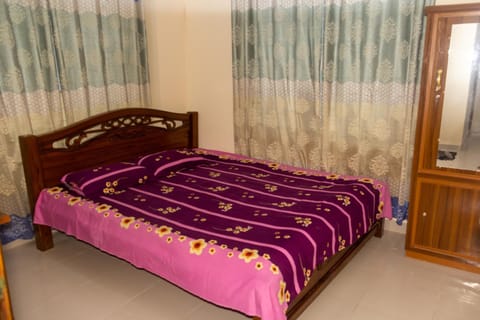 Lovely 3BHK Airport Close Furnished Family Apartment Apartment in Dhaka