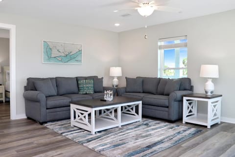 Pelican Roost A by Pristine Properties Vacation Rentals Apartment in Mexico Beach