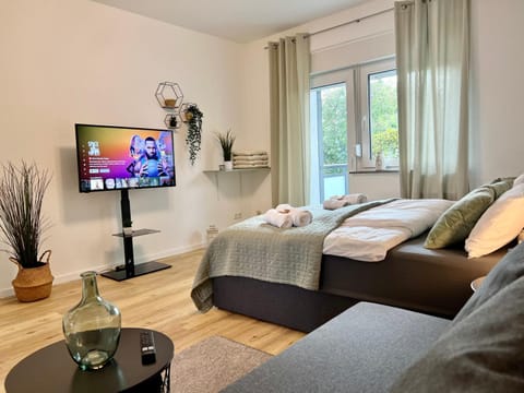 Bed, TV and multimedia, Balcony/Terrace, Balcony/Terrace, Bedroom